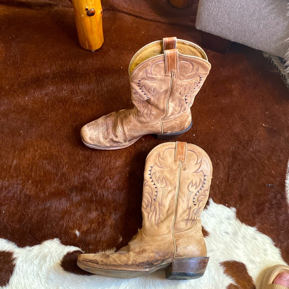 Nocona tan square-toed boots